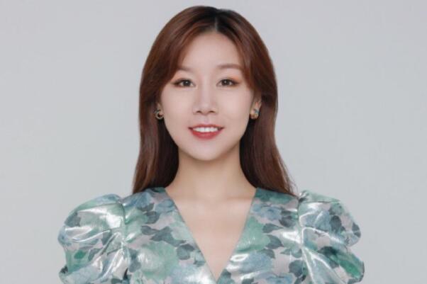 小红书十大美妆博主 李佳琦上榜，第十被称为“大哥”