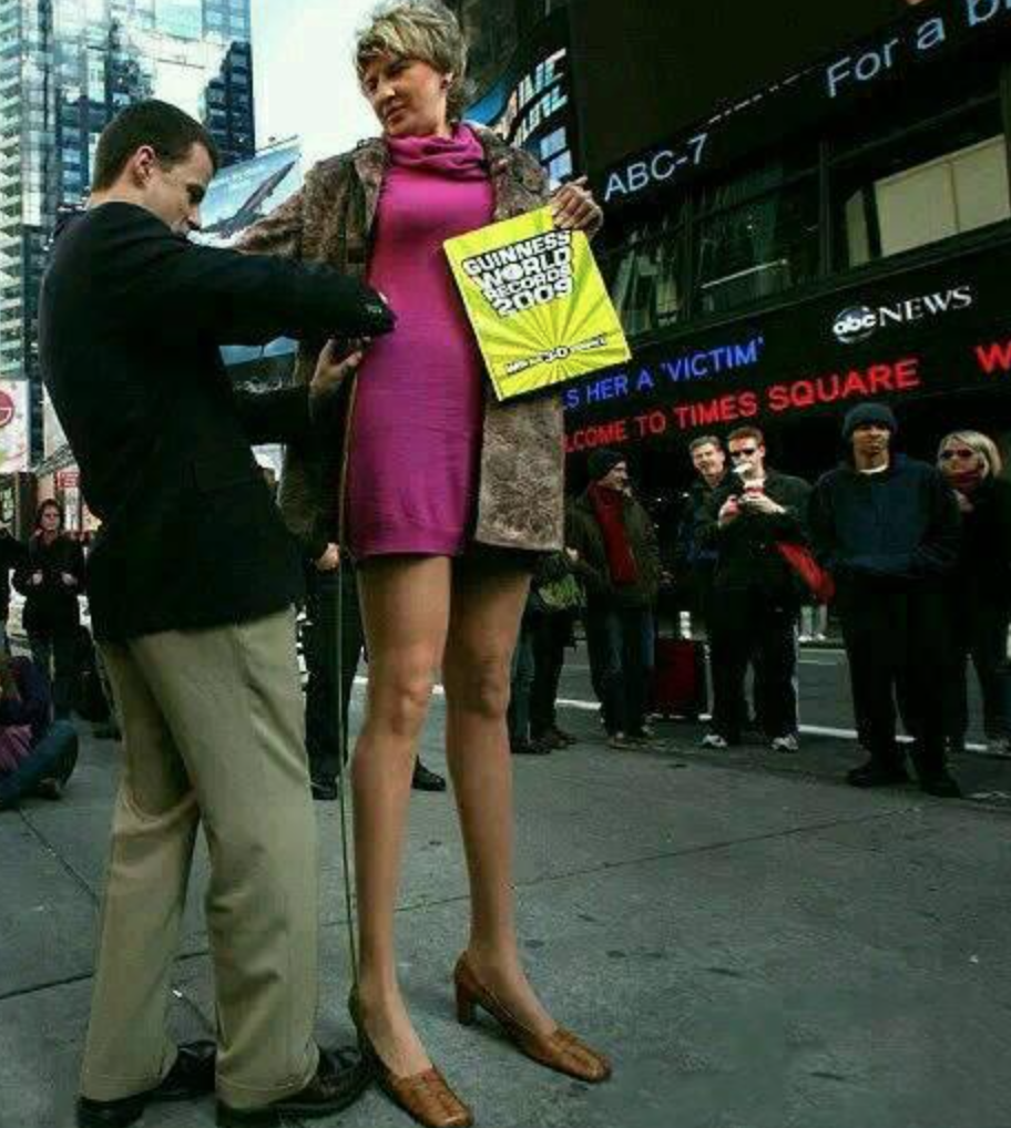 世界上腿最长的女人 腿长1.32米