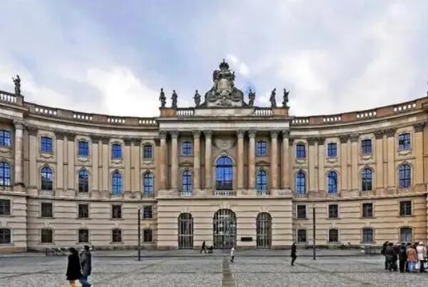 德国十大名校排名：慕尼黑大学高居第一名