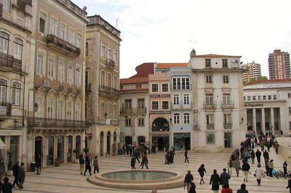 2021葡萄牙泰晤士大学排名，波尔图大学居第三