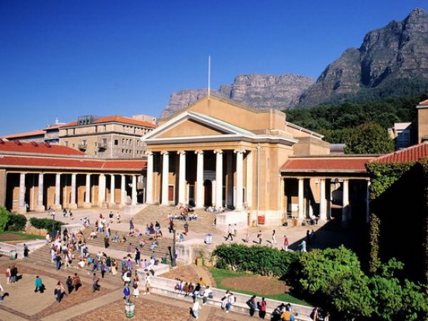 2022南非大学QS排名，开普敦大学排在第一