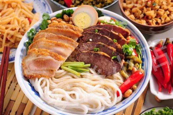 桂林十大特色美食推荐：桂林米粉独占鳌头