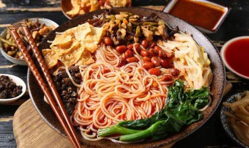 中国十大名粉排名：螺蛳粉第一，竹蒿粉上榜