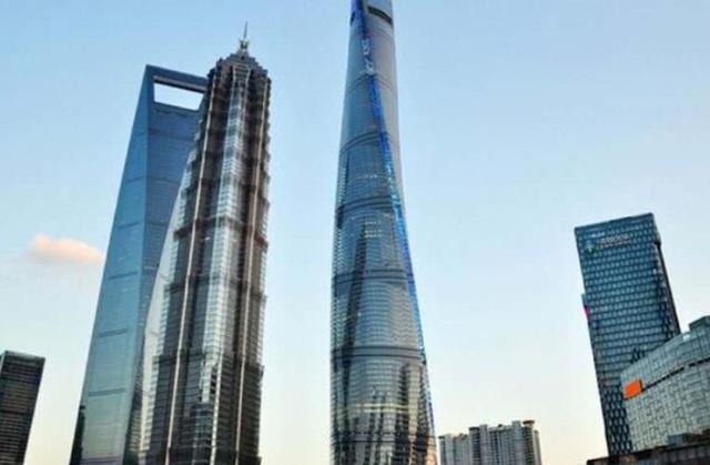我国第一高楼：历经10年建成，高达632米