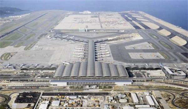 世界上最大的货运机场 香港国际机场1600亿建成