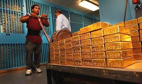 世界上最大的金库，曾经藏有8300吨金砖