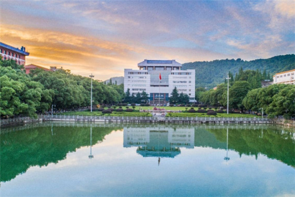 湖南省十大名牌大学，湖南十大学校排行榜