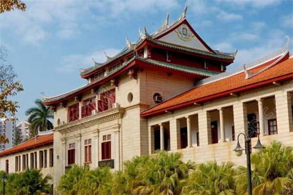 福建十大名校大学排名：厦门大学高居第一名
