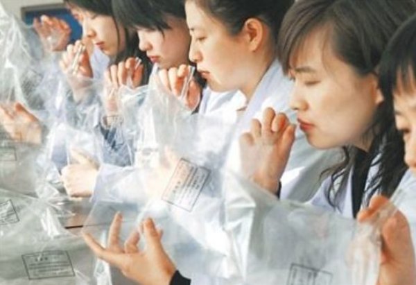 世界上最难受的2个职业，第二种肯定受不了