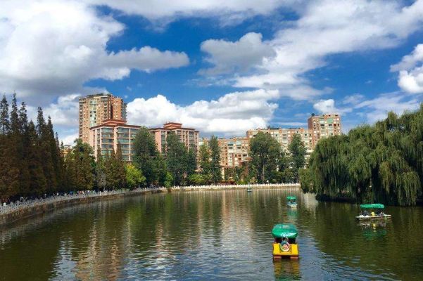 中国夏天最凉爽的4座城市：每处都是避暑胜地