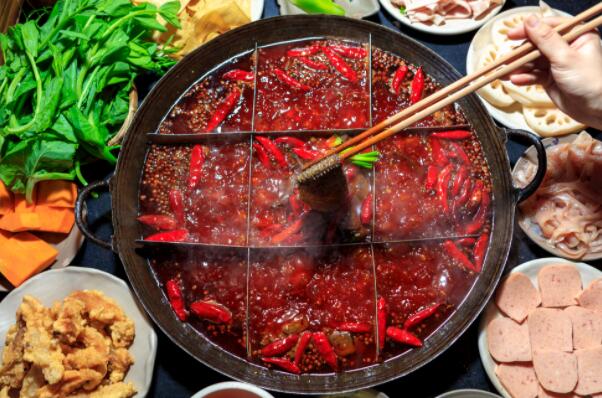 中国十大最好吃的火锅品种：重庆火锅高居首位