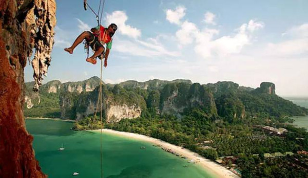 世界十大攀岩圣地：泰国甲米岛上榜，让人尖叫的风景！