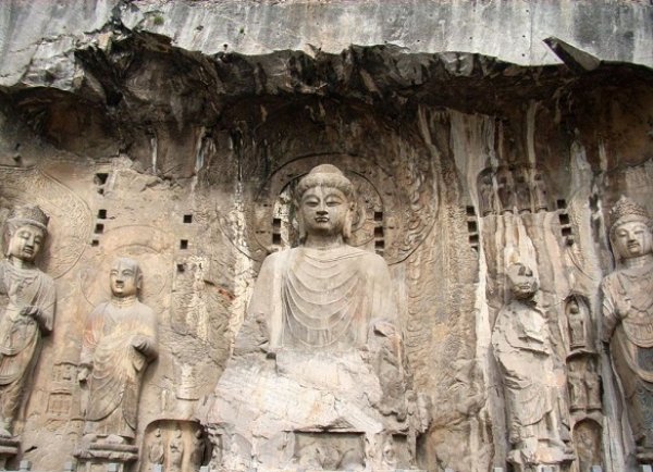 中国最大的石窟：龙门石窟距今有1400多年历史