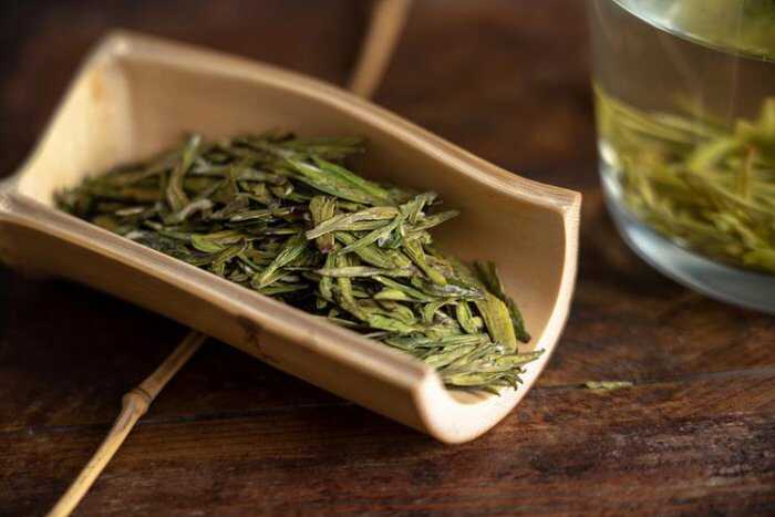 中国绿茶排名前十名，排第一位的是西湖龙井