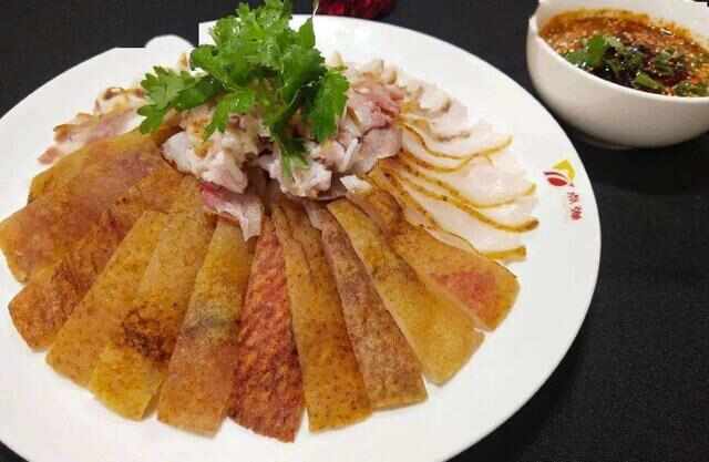 去云南必点的6道美食：大理生皮居榜首，你吃过吗？