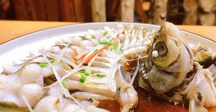 去湖北必吃的8道经典菜：荆沙甲鱼入榜，武昌鱼排第一名