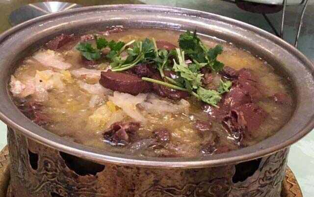 东北最出名的9道名菜：蘸酱菜上榜，杀猪菜占据榜首
