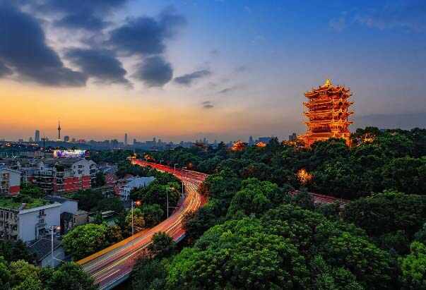 中国历史十大文化名楼排行榜：黄鹤楼和岳阳楼排前两位