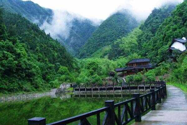 桐庐有哪些好玩的旅游景点？桐庐旅游必去十大景点