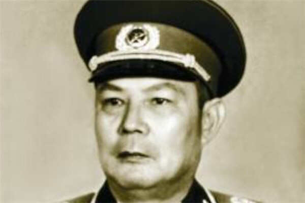 广东十大名将排行榜，叶剑英、叶挺排前两位