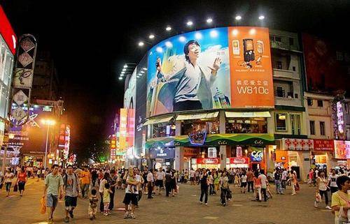 我国常住人口最多的10个省会城市 广州排名第二位