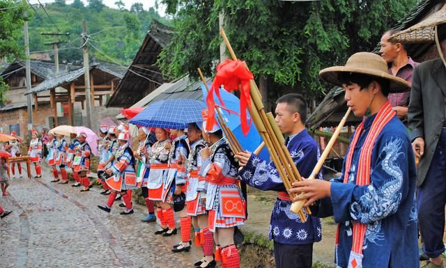 GDP全国排名第22位,旅游收入第3,贵州旅游为什么厉害?