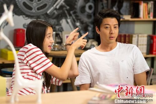 《老师晚上好》热播 登＂网剧播放量排行榜＂榜首