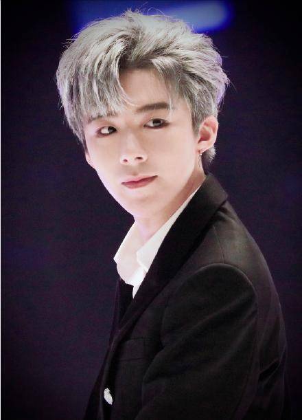 明星人气榜中国内地男明星top10，你喜欢的爱豆上榜了吗？