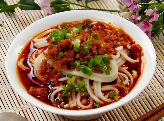 成都著名的十大美食：串串香上榜，担担面排榜首