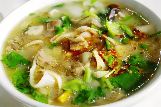 郑州著名的十大美食：胡辣汤排第二，郑州烩面位列第一