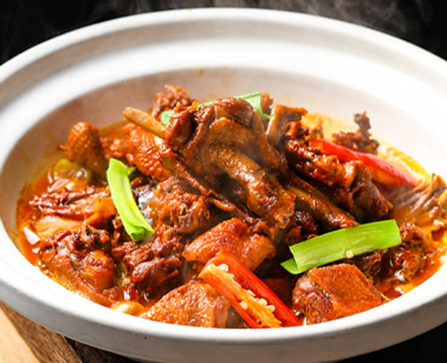 湖南最受欢迎的6大特色名菜，湘西土匪鸭名列第一
