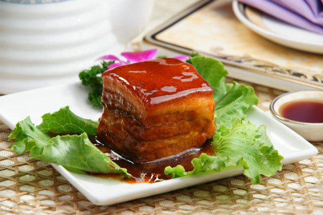湖北六大特色名菜：清蒸武昌鱼上榜，东坡肉居魁首