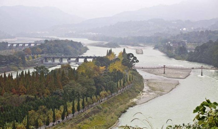 世界上最古老的水利工程，都江堰始建于公元前256年