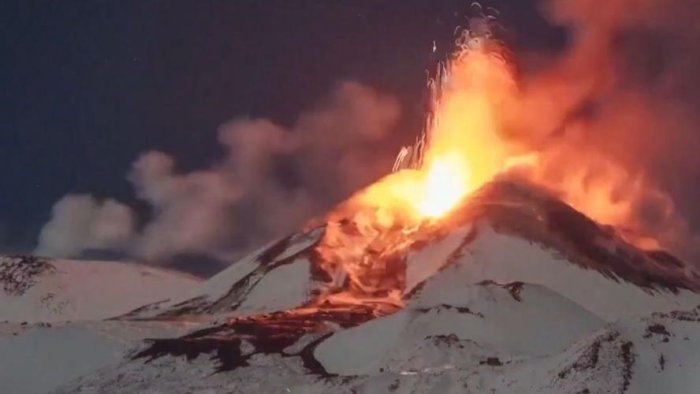 地球上喷发次数最多的火山，至今已喷发500多次