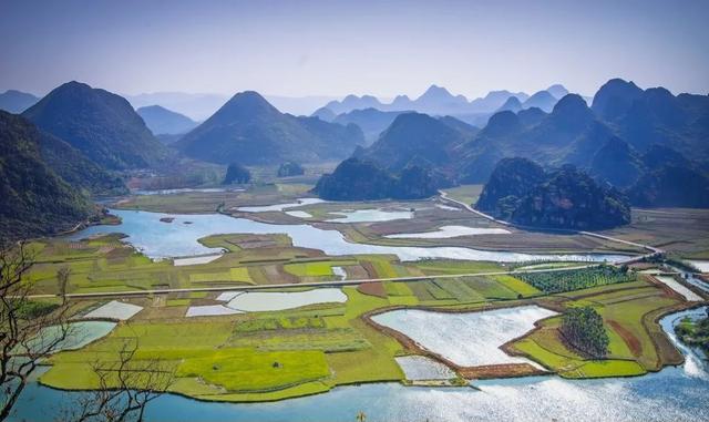 云南著名的旅游景点有哪些？云南6个著名景点