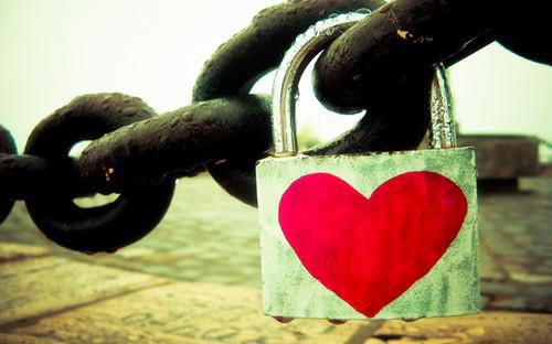 中元节，爸***我跪在弟弟坟前狂扇耳光最新更新 谢水悦小说在线阅读