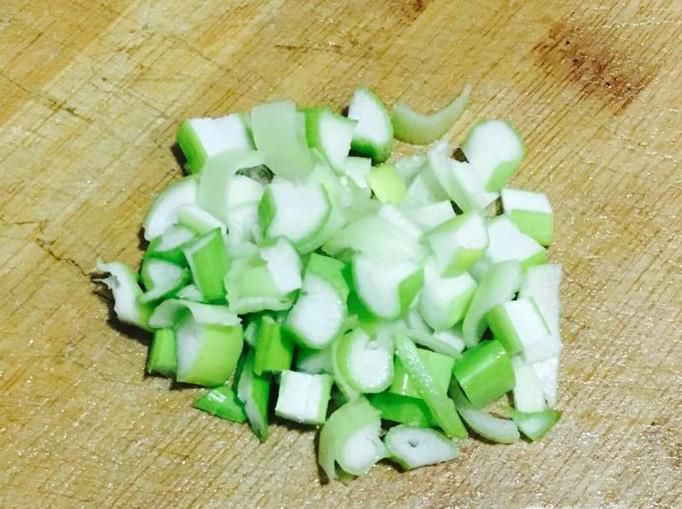 如何制作好吃的豆角木耳面卤汤？