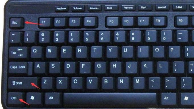 Win10无法启动安全中心服务如何解决？