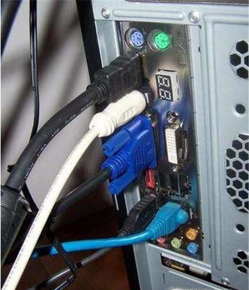 电脑开机显示器不亮