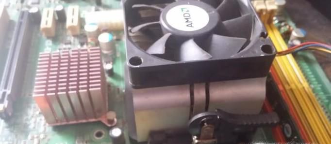 电脑无法开机问题，风扇不转指示灯也不亮