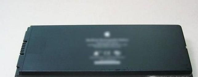 笔记本电脑是一直充电好还是充满电拔掉电源好？