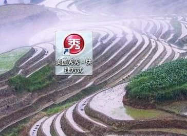 如何给图片添加贴纸，怎么给照片添加贴纸