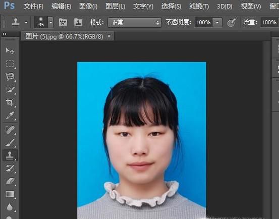 ps证件彩照更换背景颜色特别是头发的处理方法