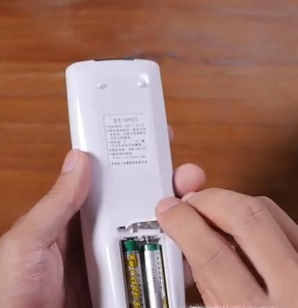 空调遥控器怎么解锁