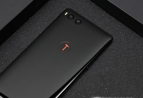 坚果R1智能手机游戏性能怎么样?