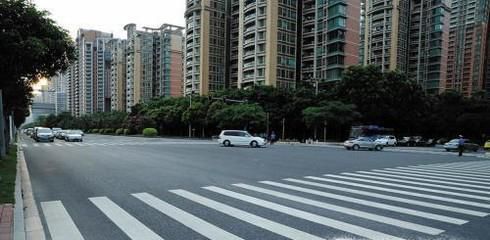 智能人行横道线能提高人们的交通安全意识吗
