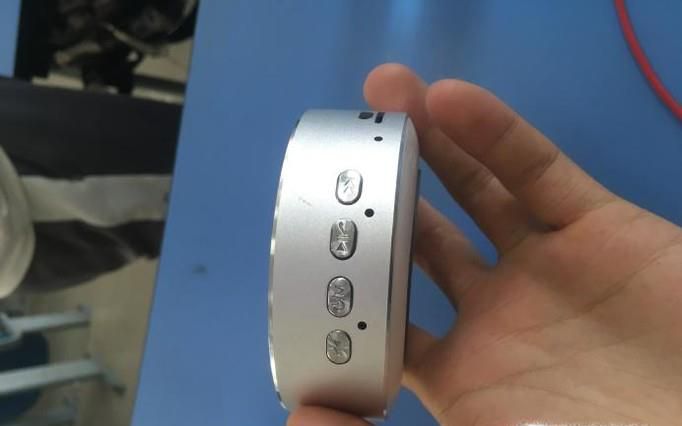手机使用蓝牙怎样连接小米钢炮音箱？