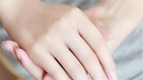 怎样让手指变的细？