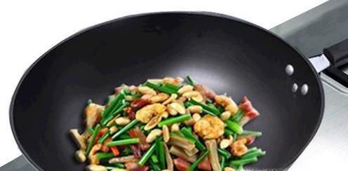 炒菜时怎样防止锅里溅油
