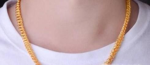 如何选购女士黄金项链